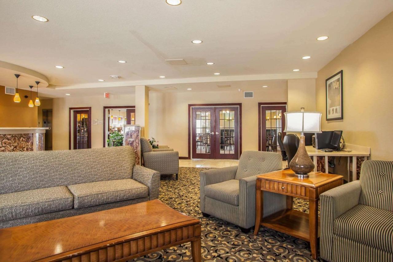 Comfort Suites Bloomington I-55 And I-74 Ngoại thất bức ảnh