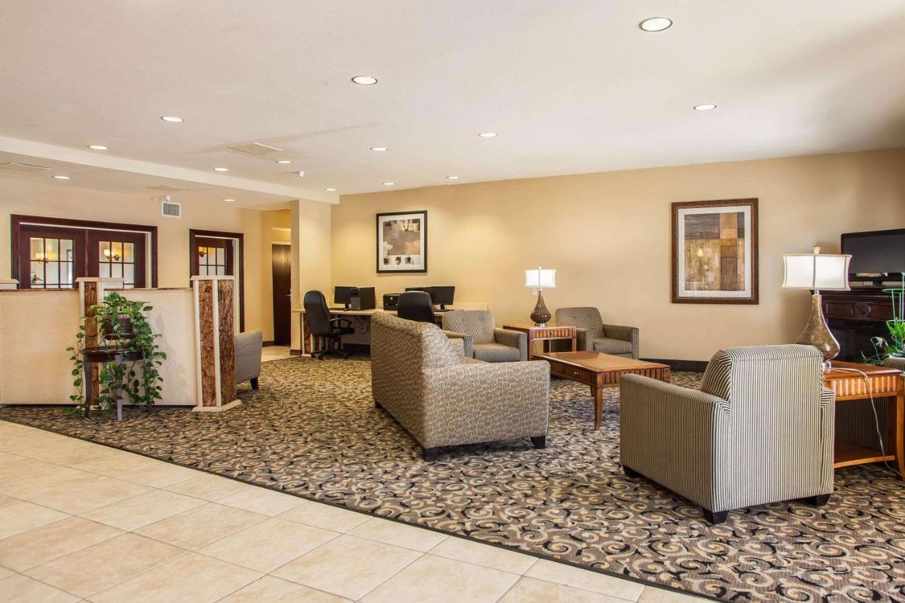 Comfort Suites Bloomington I-55 And I-74 Ngoại thất bức ảnh