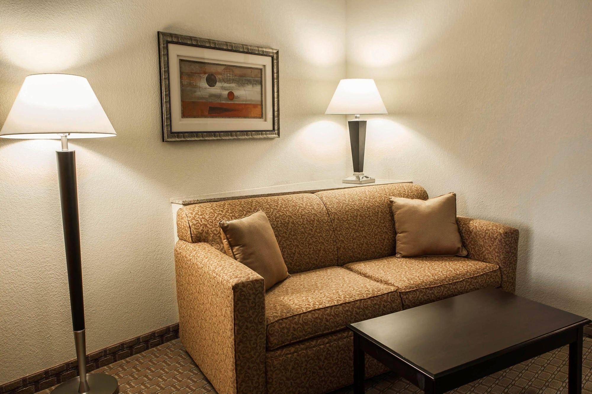 Comfort Suites Bloomington I-55 And I-74 Ngoại thất bức ảnh