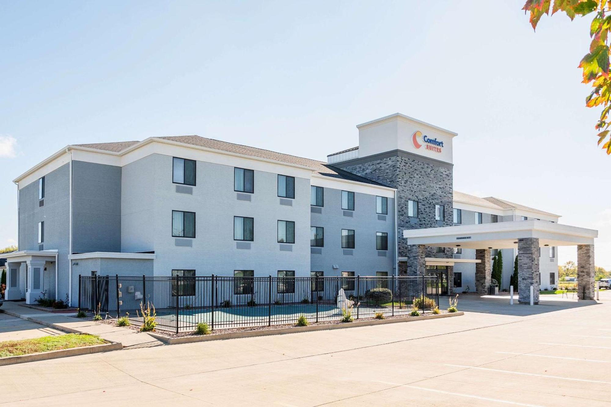 Comfort Suites Bloomington I-55 And I-74 Ngoại thất bức ảnh