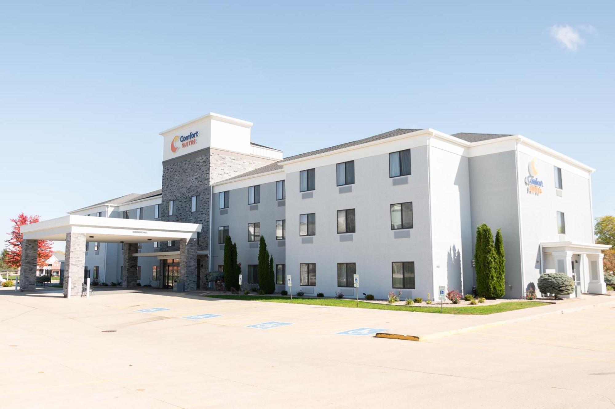 Comfort Suites Bloomington I-55 And I-74 Ngoại thất bức ảnh