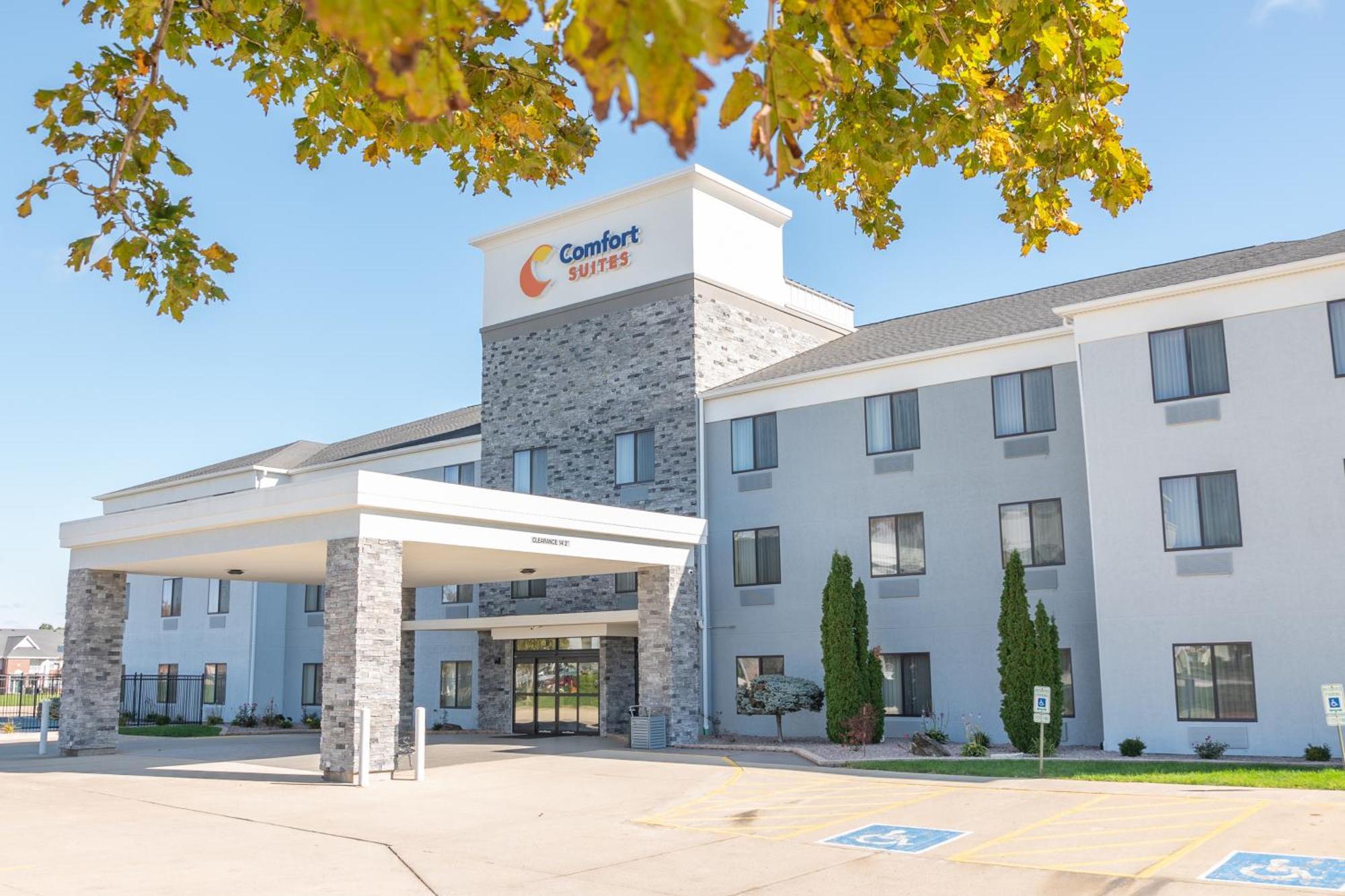 Comfort Suites Bloomington I-55 And I-74 Ngoại thất bức ảnh