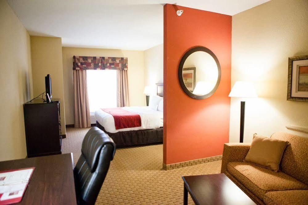 Comfort Suites Bloomington I-55 And I-74 Ngoại thất bức ảnh